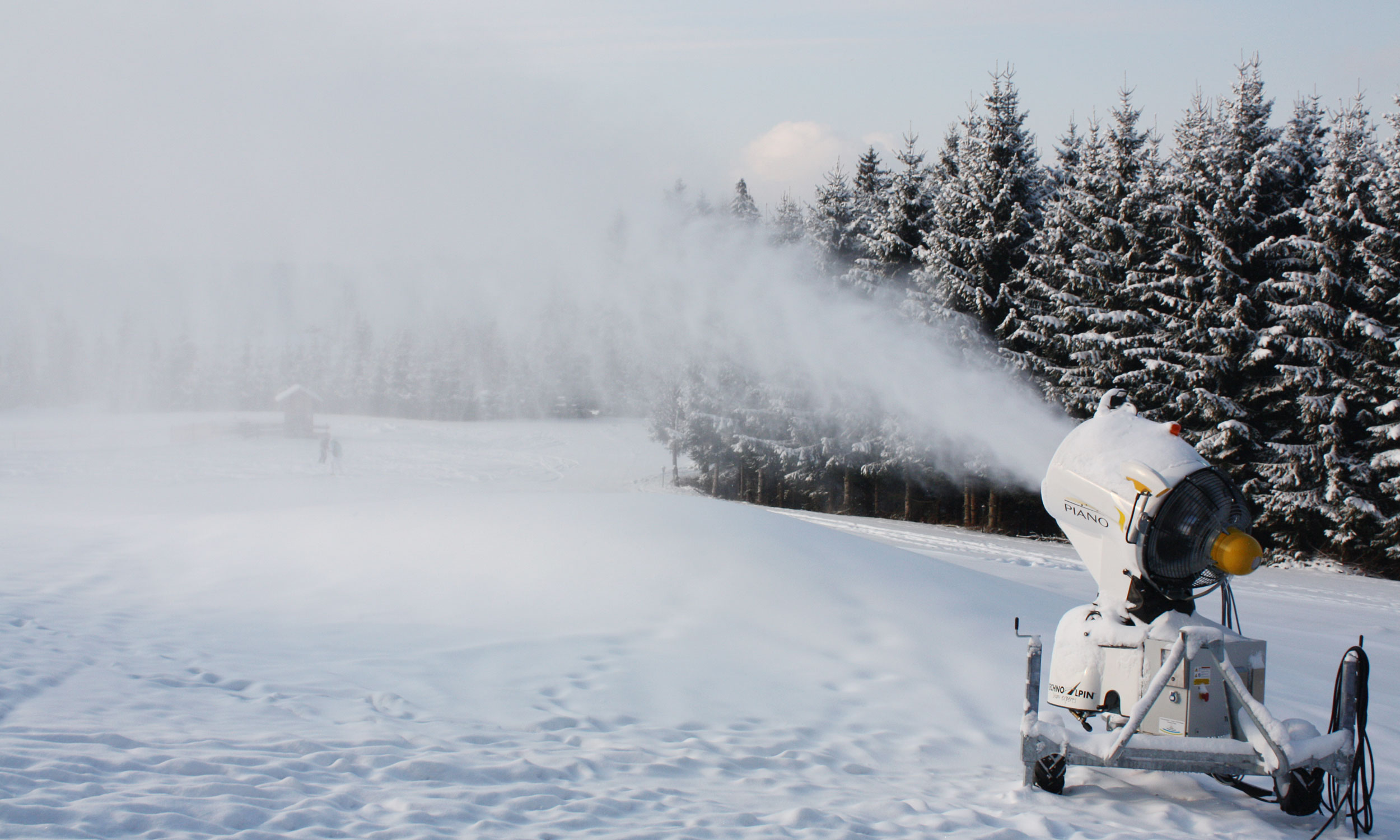 Beschneiungsanlage am Riedlberg Skilift Skilift mit Beschneiunganlage im Bayerischen Wald